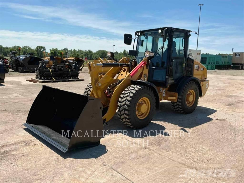 CAT 906 Naudoti ratiniai krautuvai