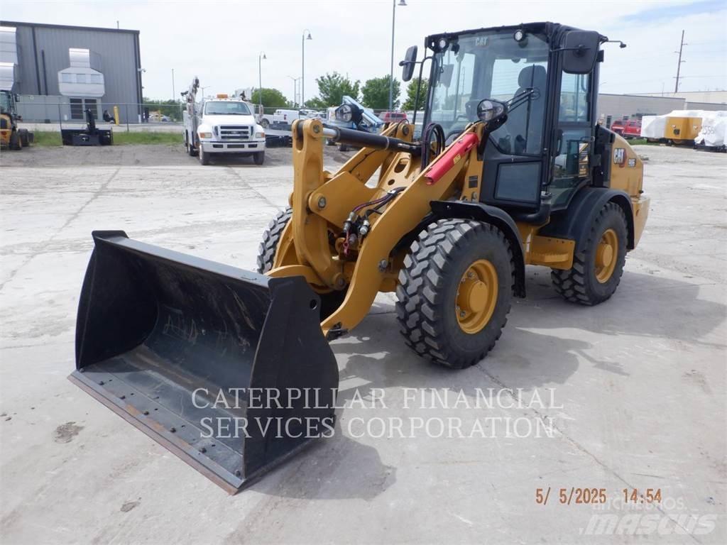 CAT 906-14 Naudoti ratiniai krautuvai