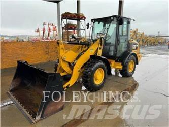 CAT 906M Naudoti ratiniai krautuvai