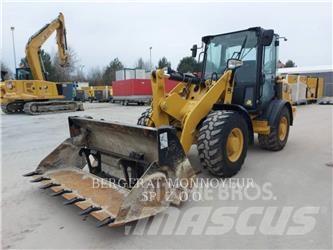 CAT 906M Naudoti ratiniai krautuvai