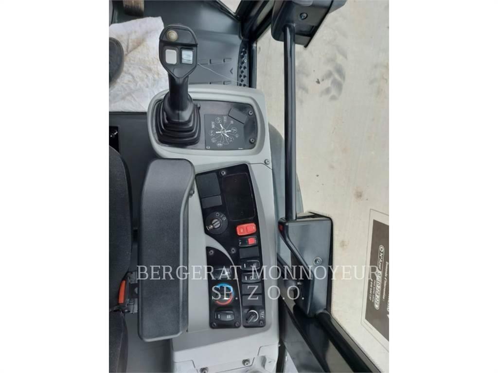 CAT 906M Naudoti ratiniai krautuvai