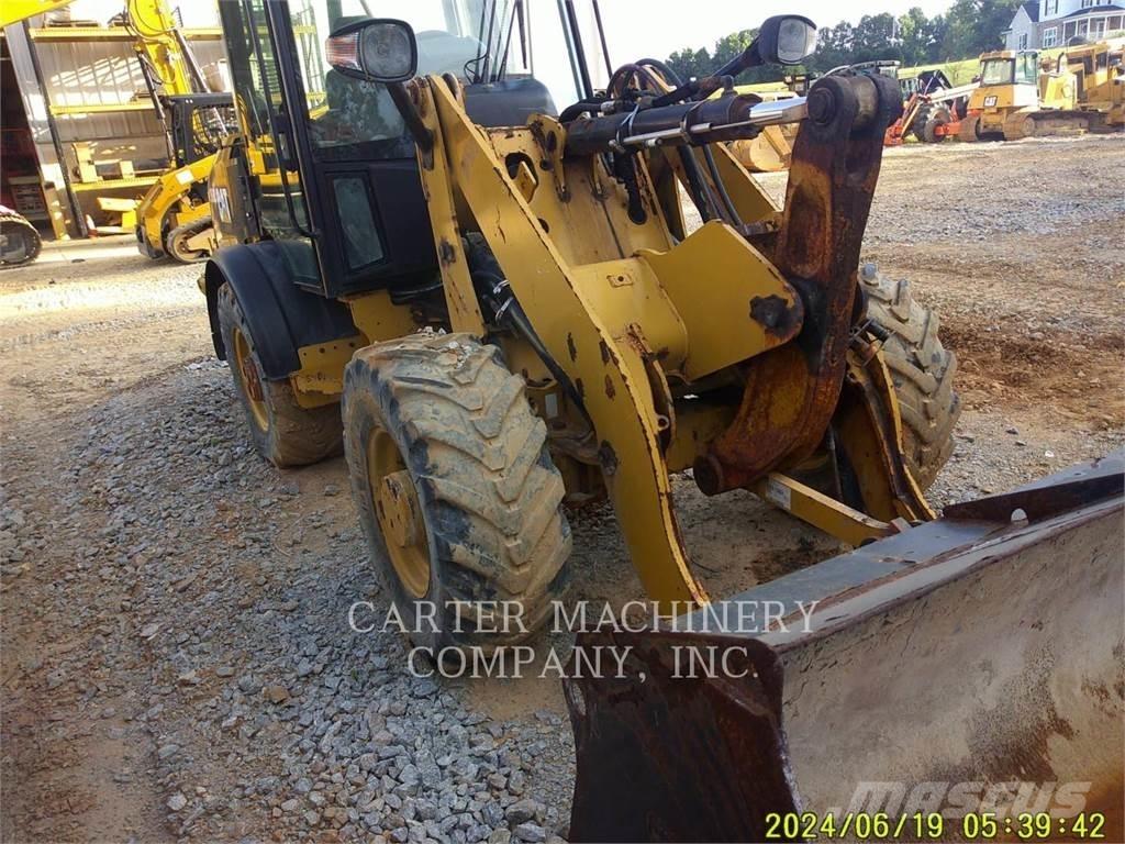 CAT 906M Naudoti ratiniai krautuvai