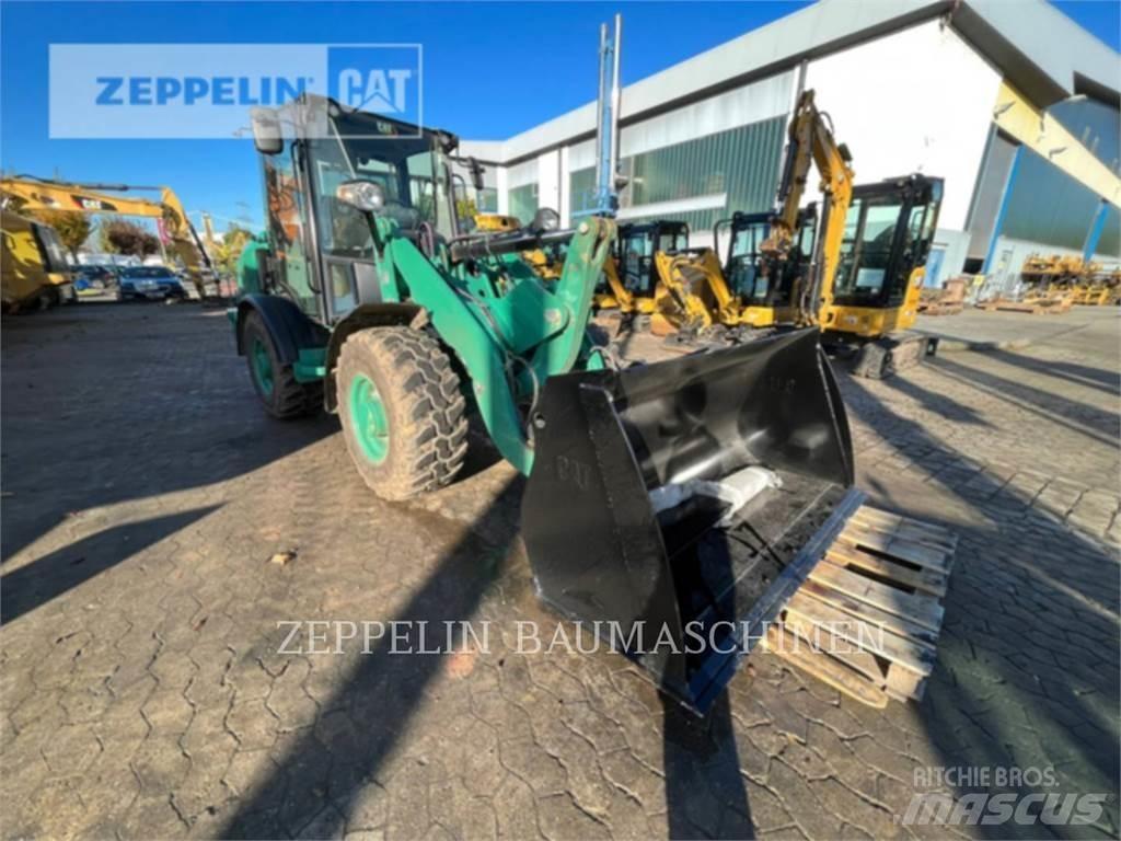 CAT 906M Naudoti ratiniai krautuvai
