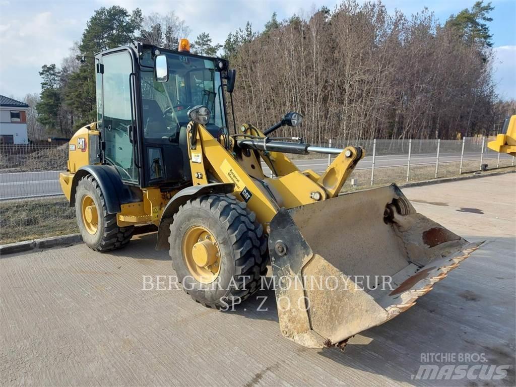 CAT 906M Naudoti ratiniai krautuvai