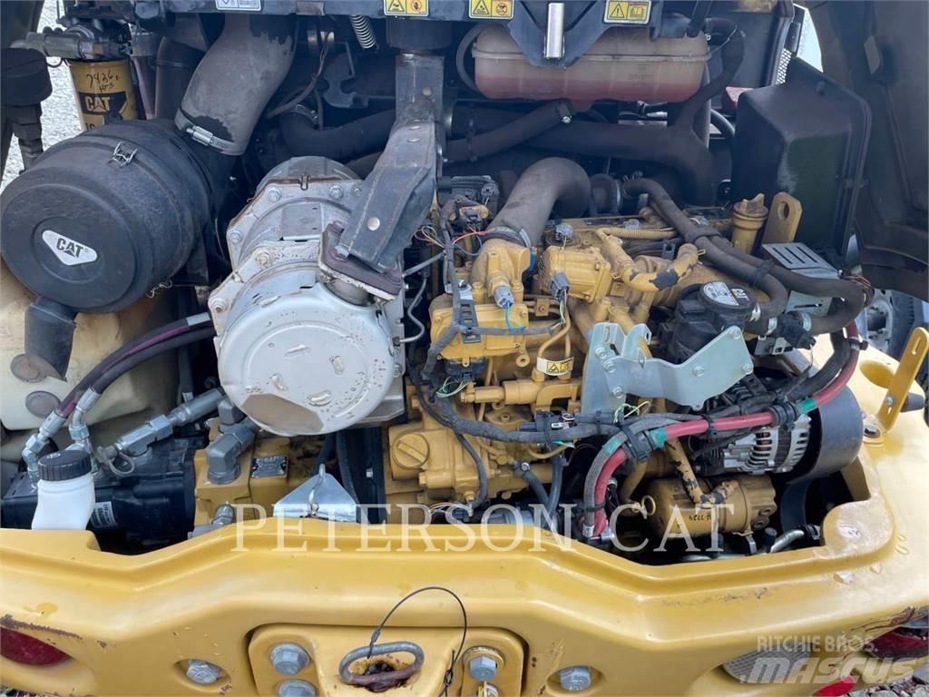 CAT 906M Naudoti ratiniai krautuvai