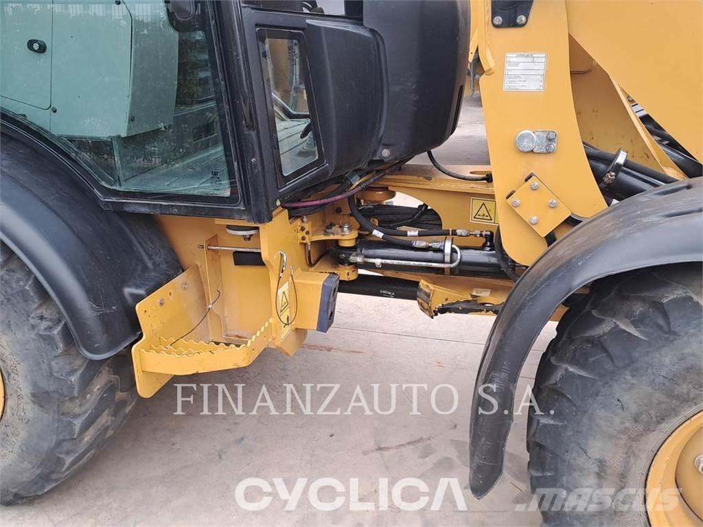 CAT 906M Naudoti ratiniai krautuvai