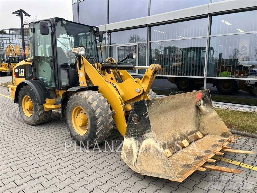 CAT 906M Naudoti ratiniai krautuvai