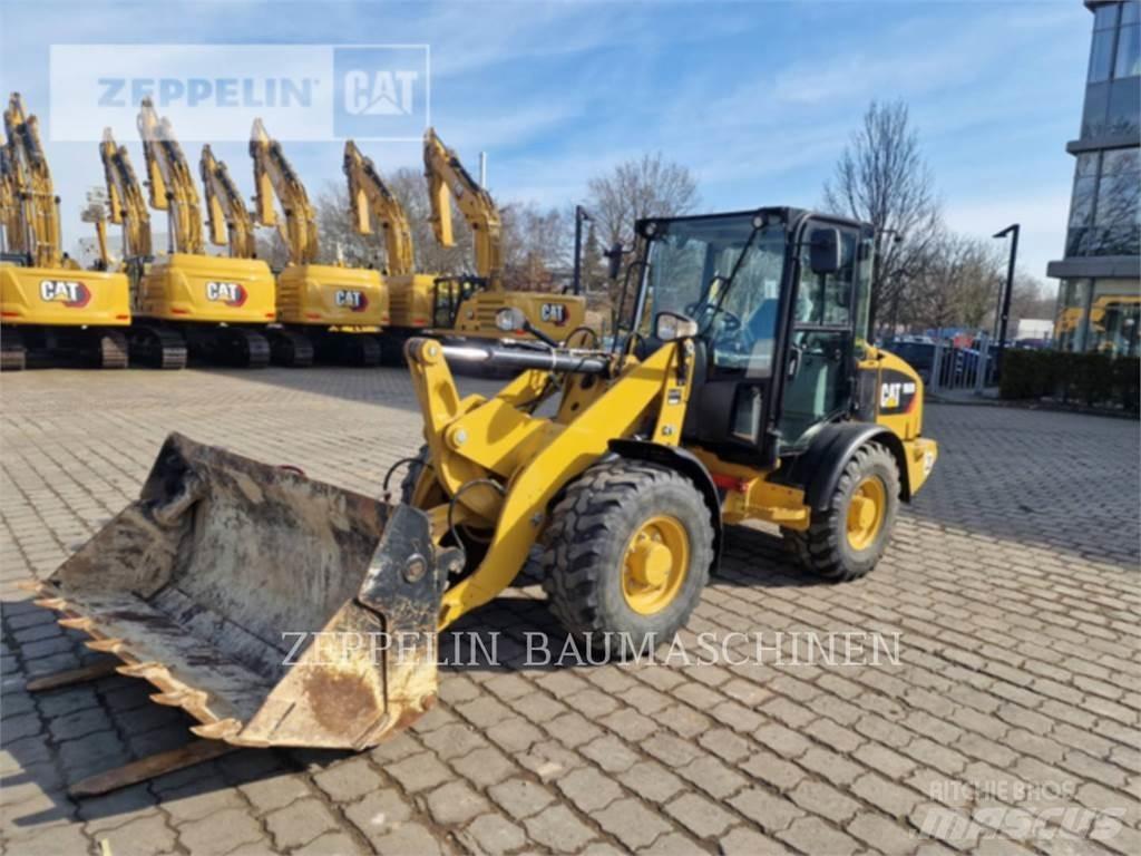 CAT 906M Naudoti ratiniai krautuvai