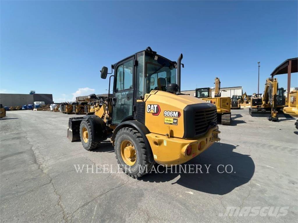 CAT 906M Naudoti ratiniai krautuvai