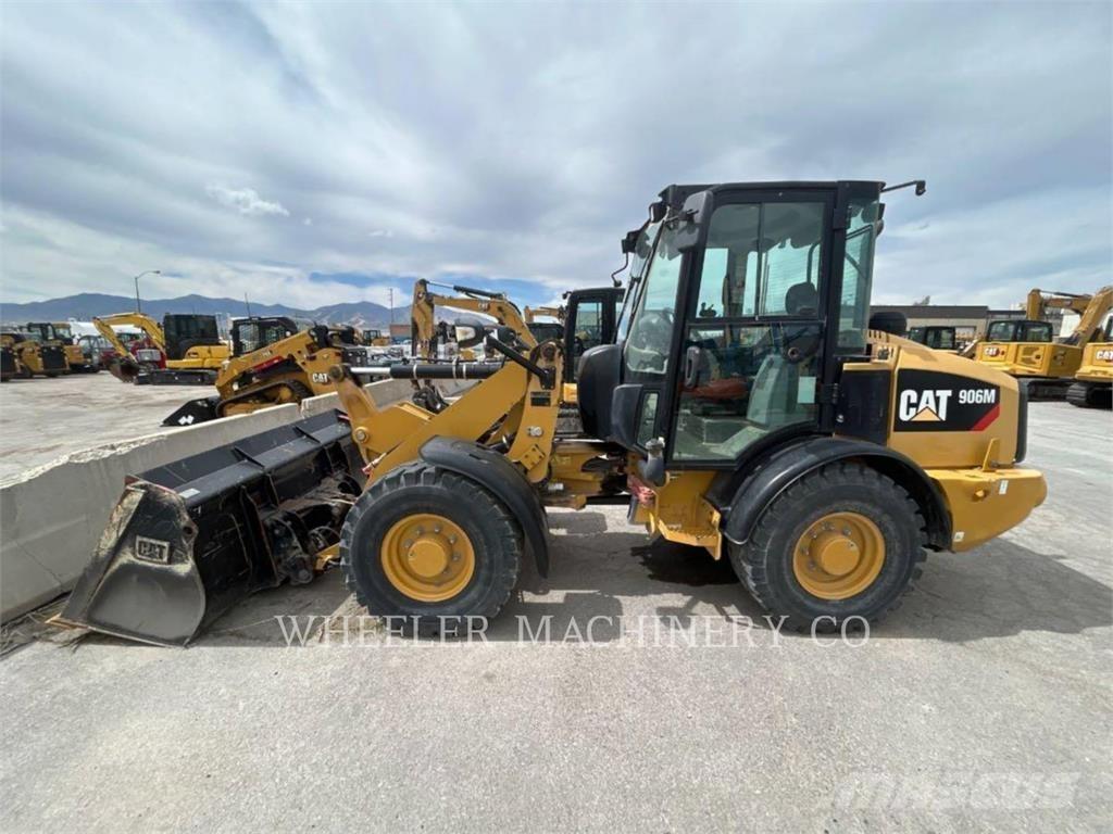 CAT 906M Naudoti ratiniai krautuvai