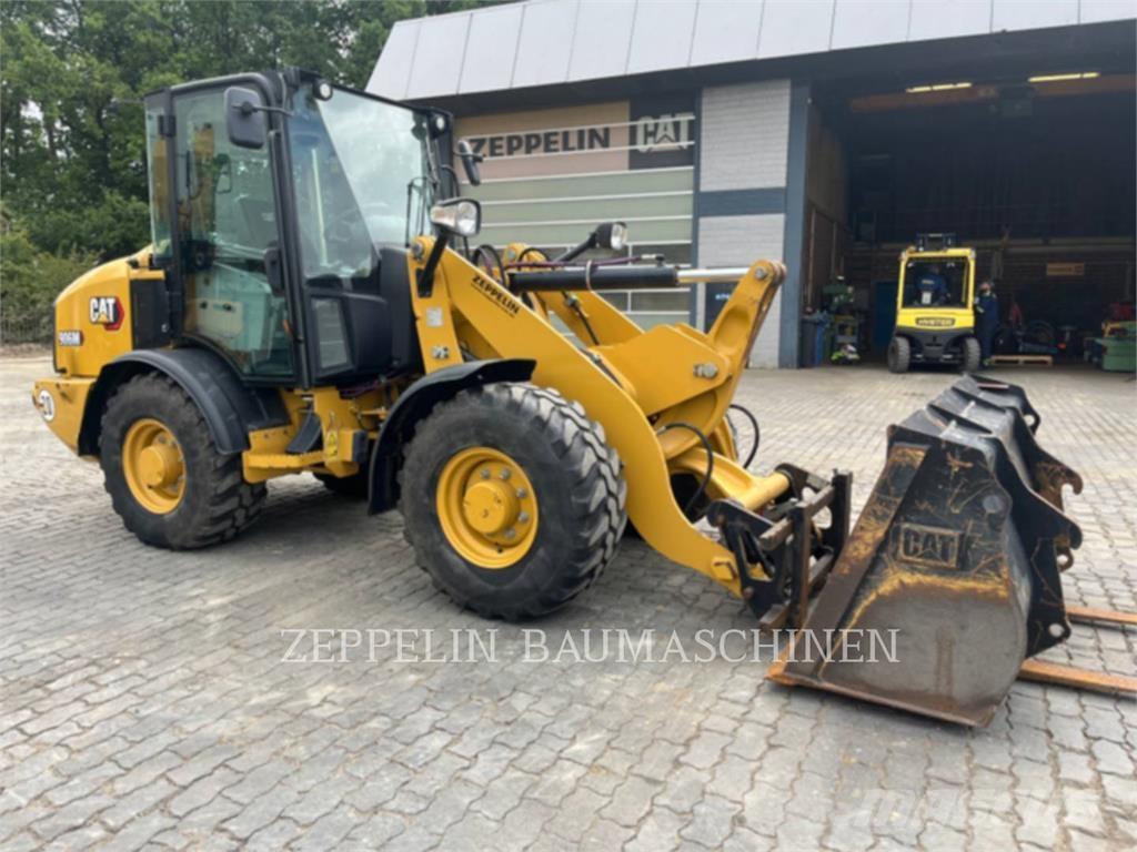 CAT 906M Naudoti ratiniai krautuvai