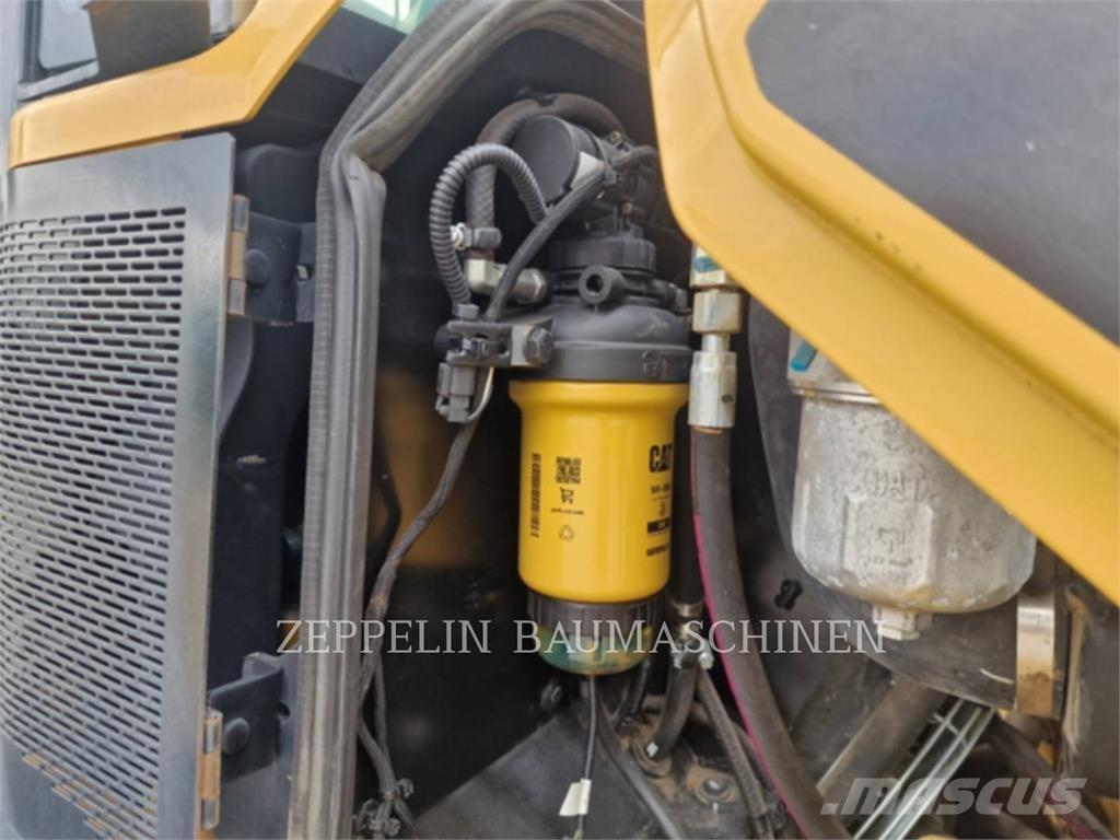 CAT 906M Naudoti ratiniai krautuvai