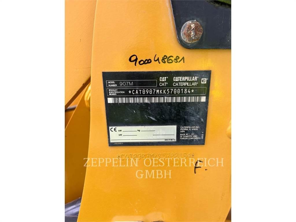 CAT 907M Naudoti ratiniai krautuvai