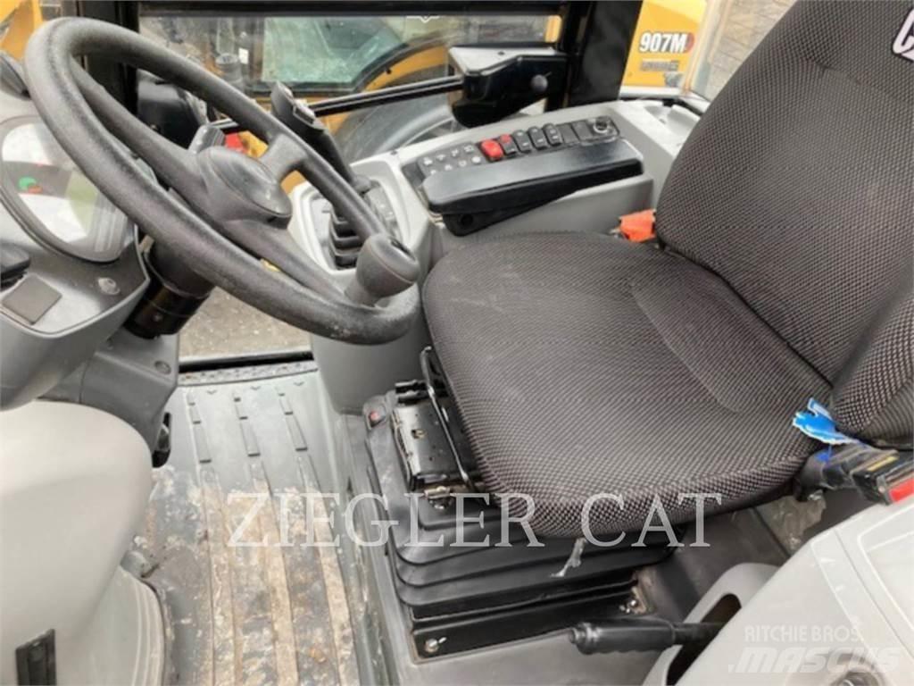 CAT 907M Naudoti ratiniai krautuvai