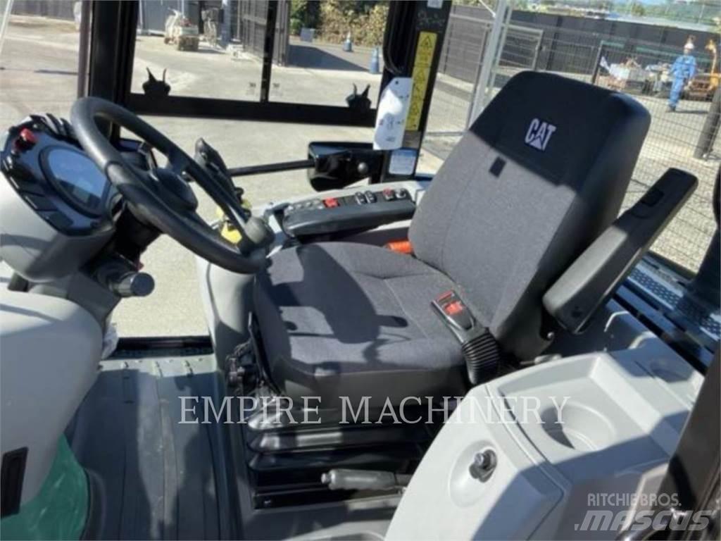 CAT 907M Naudoti ratiniai krautuvai