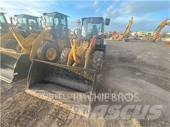 CAT 908 Naudoti ratiniai krautuvai