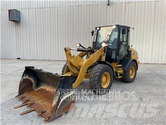 CAT 908 Naudoti ratiniai krautuvai