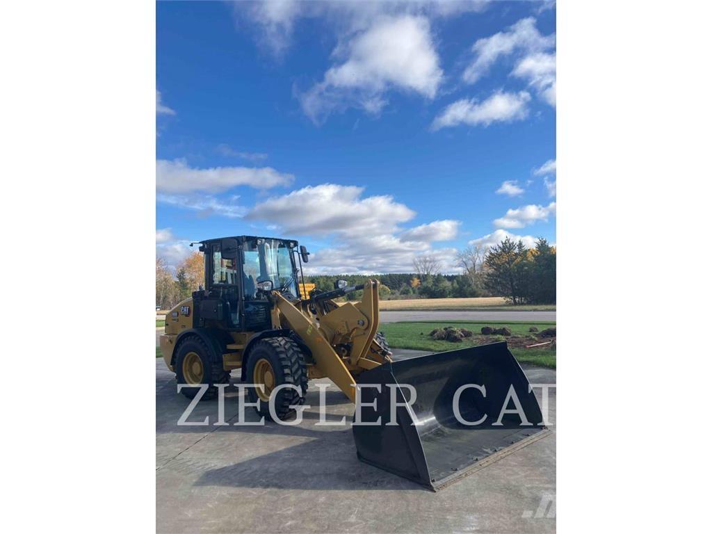 CAT 908 Naudoti ratiniai krautuvai