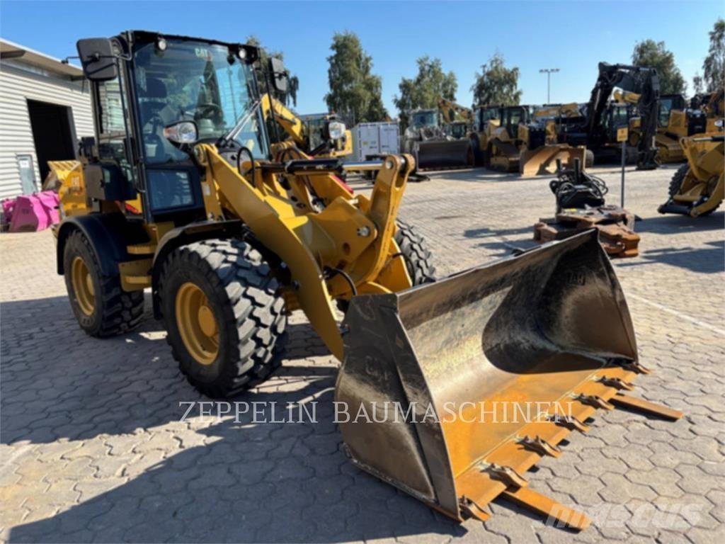 CAT 908-14 Naudoti ratiniai krautuvai
