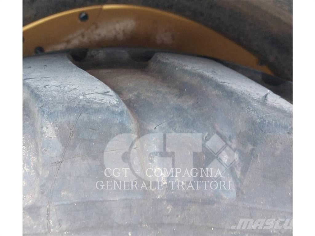 CAT 908 M Naudoti ratiniai krautuvai