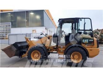 CAT 908 M Naudoti ratiniai krautuvai