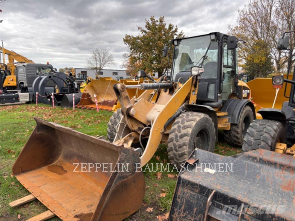 CAT 908H Naudoti ratiniai krautuvai