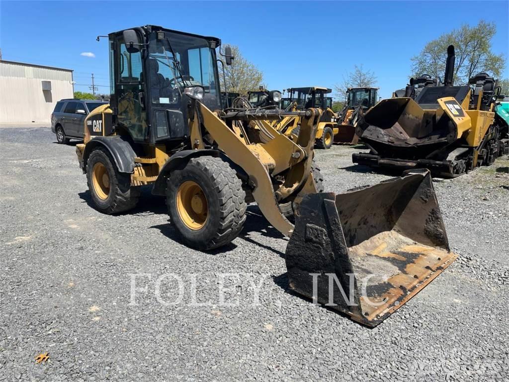 CAT 908H2 Naudoti ratiniai krautuvai