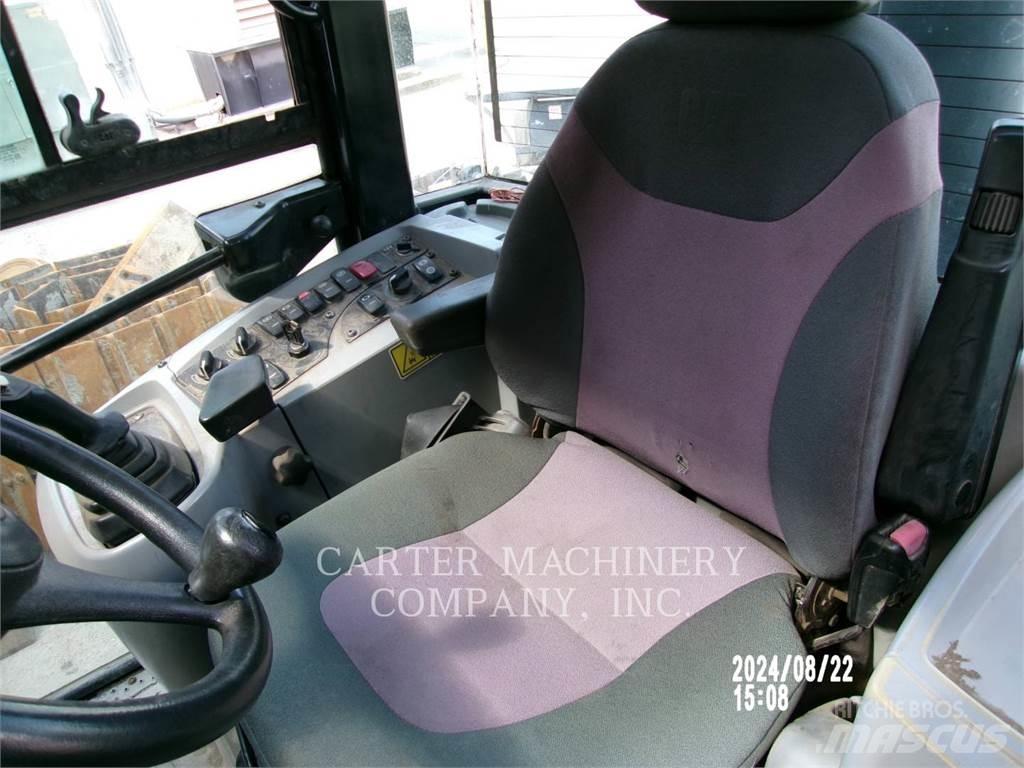 CAT 908H2 Naudoti ratiniai krautuvai