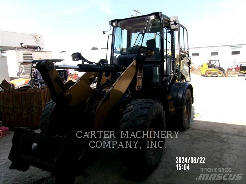 CAT 908H2 Naudoti ratiniai krautuvai