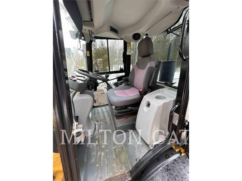 CAT 908H2 Naudoti ratiniai krautuvai