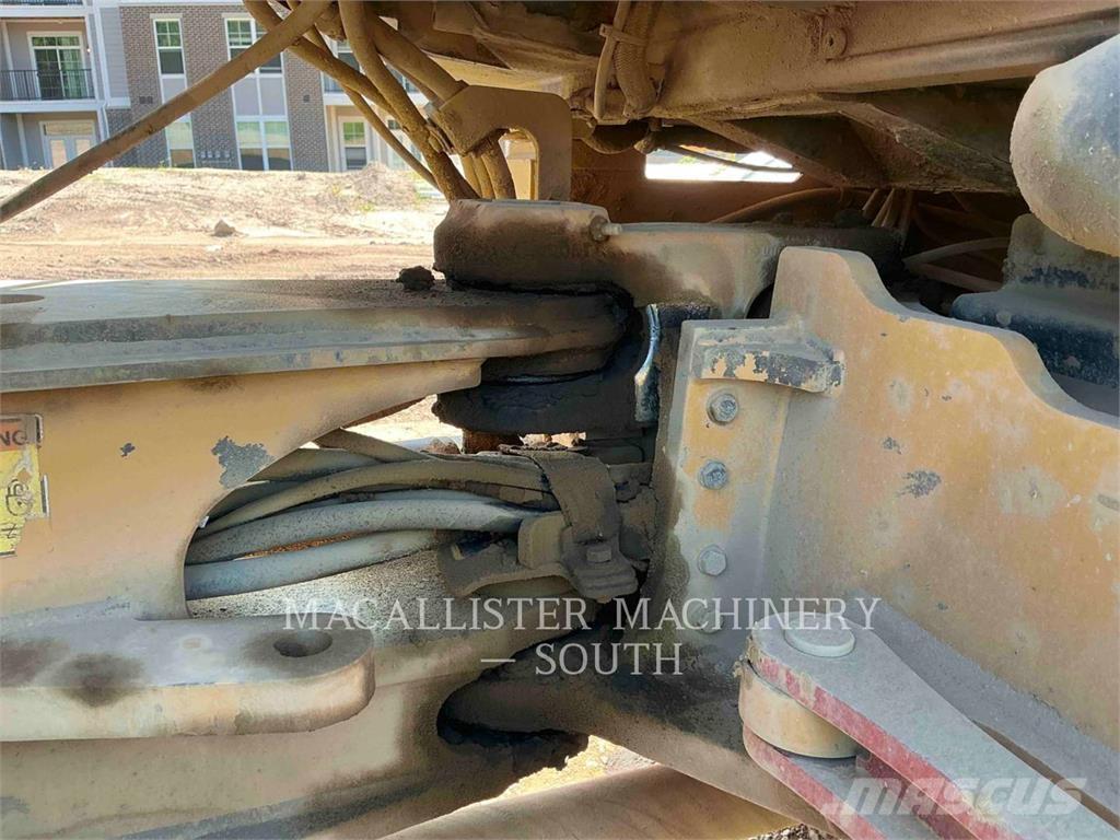 CAT 908H2 Naudoti ratiniai krautuvai