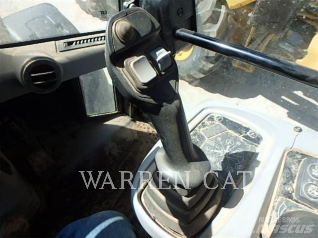 CAT 908M Naudoti ratiniai krautuvai