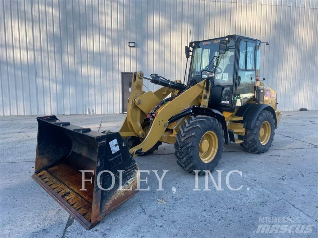 CAT 908M Naudoti ratiniai krautuvai