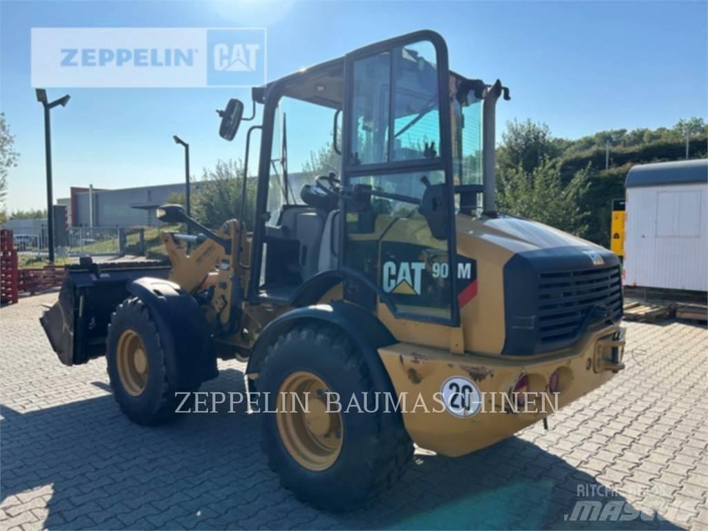 CAT 908M Naudoti ratiniai krautuvai