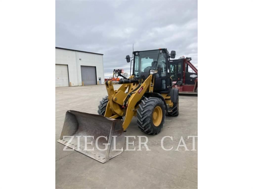 CAT 908M Naudoti ratiniai krautuvai