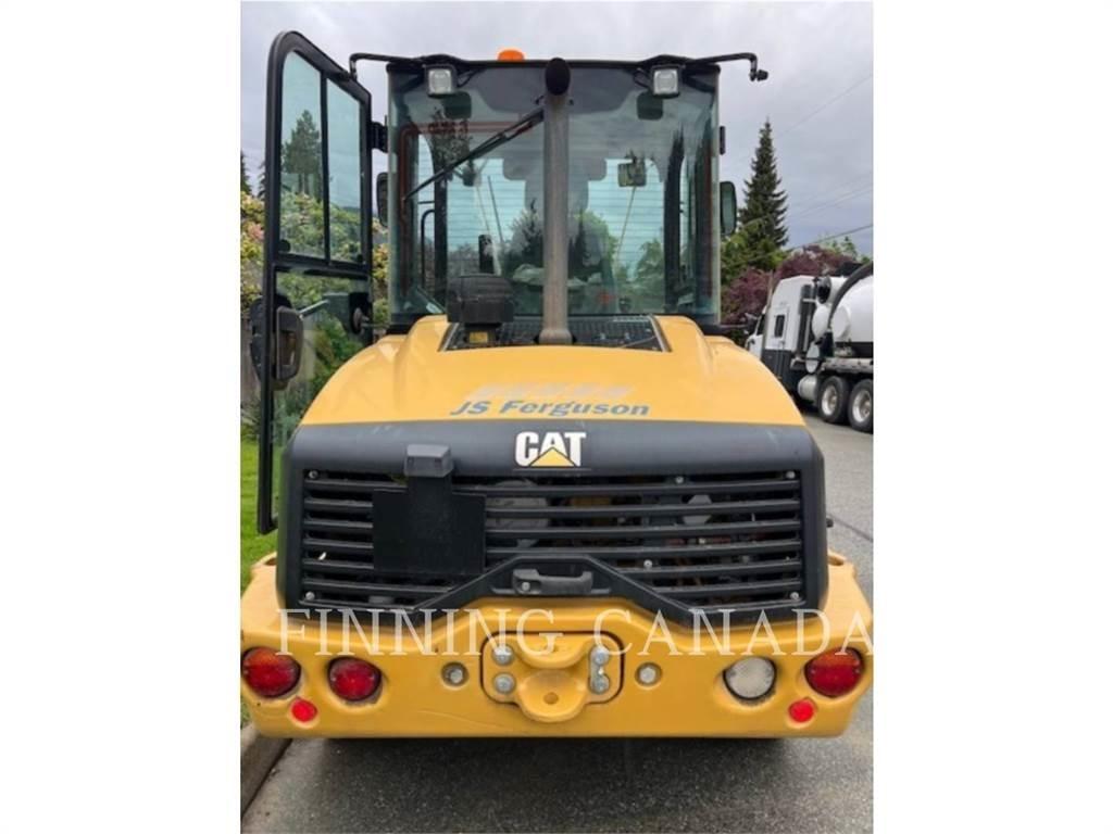 CAT 908M Naudoti ratiniai krautuvai