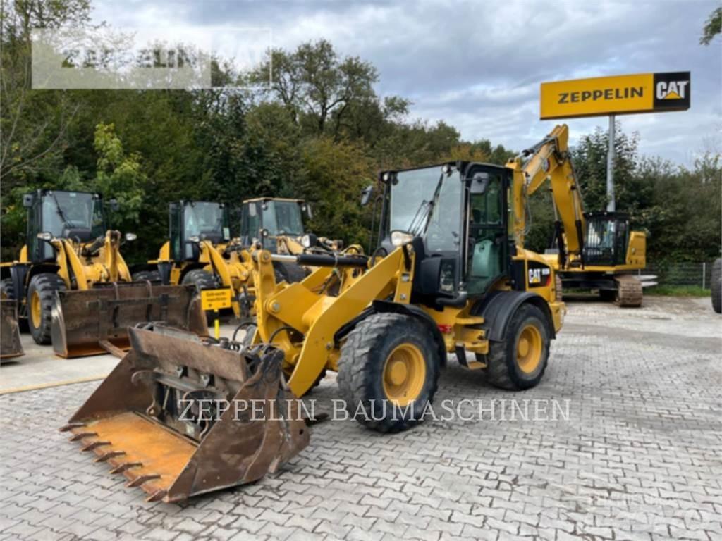 CAT 908M Naudoti ratiniai krautuvai