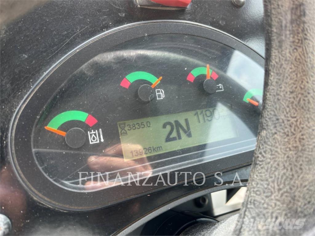 CAT 908M Naudoti ratiniai krautuvai