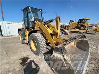 CAT 910M Naudoti ratiniai krautuvai