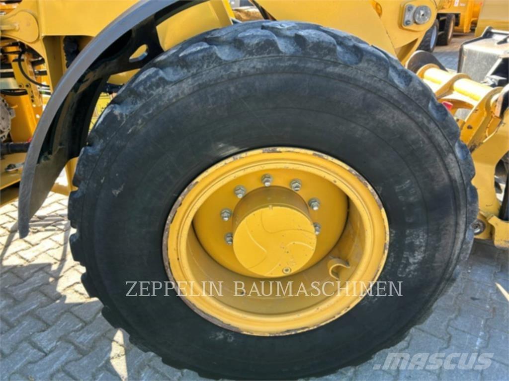 CAT 914-14A Naudoti ratiniai krautuvai