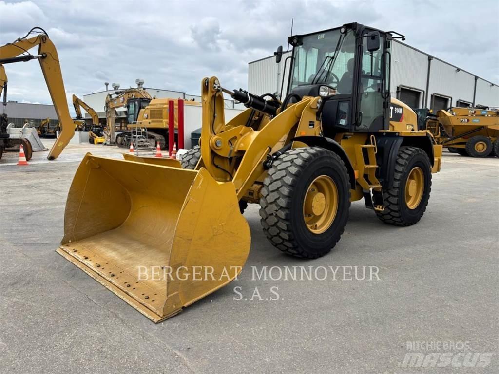 CAT 914M Naudoti ratiniai krautuvai