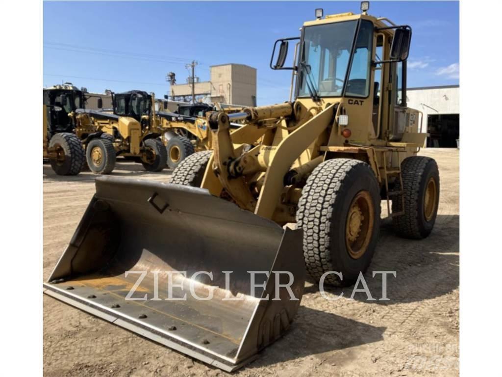CAT 916 Naudoti ratiniai krautuvai