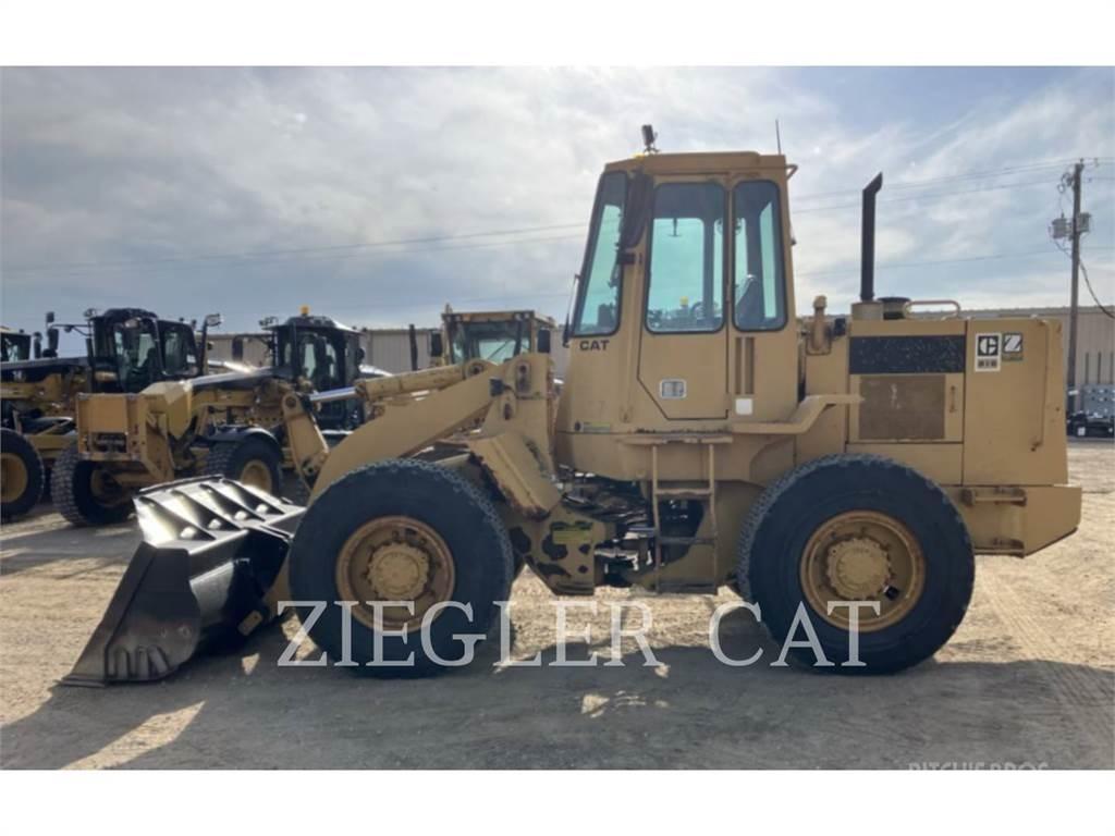 CAT 916 Naudoti ratiniai krautuvai