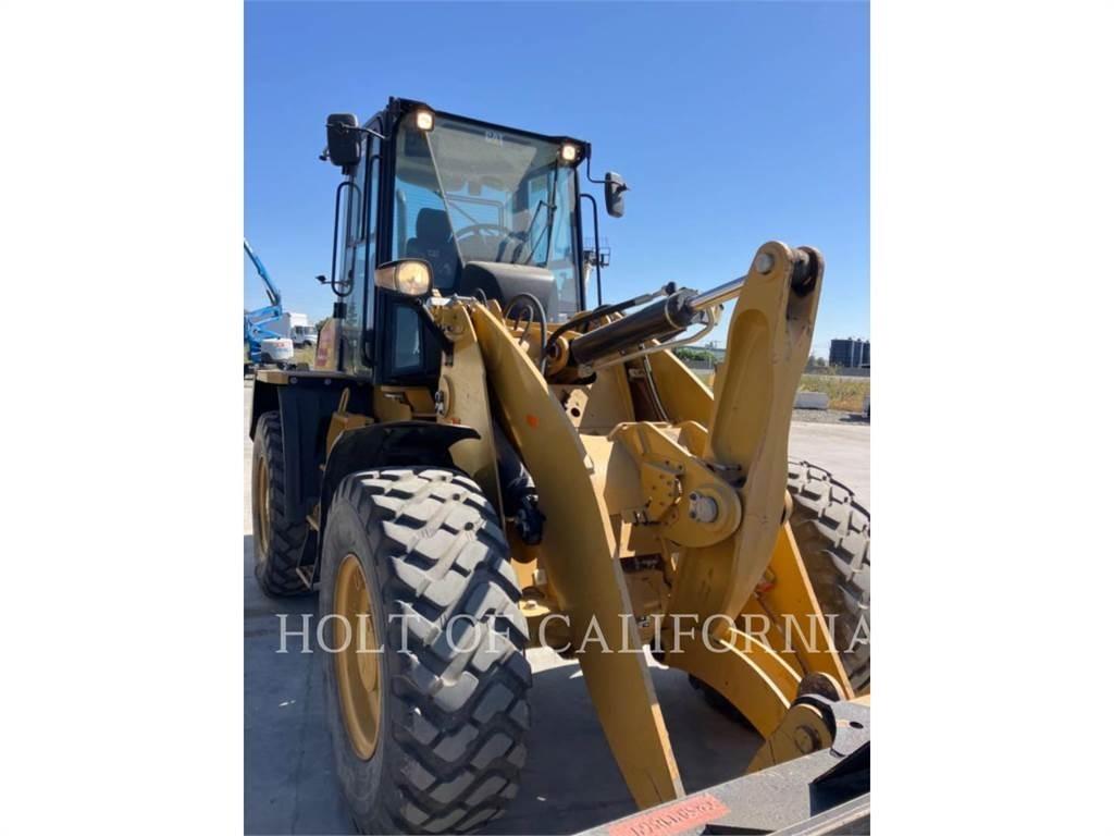 CAT 918 Naudoti ratiniai krautuvai