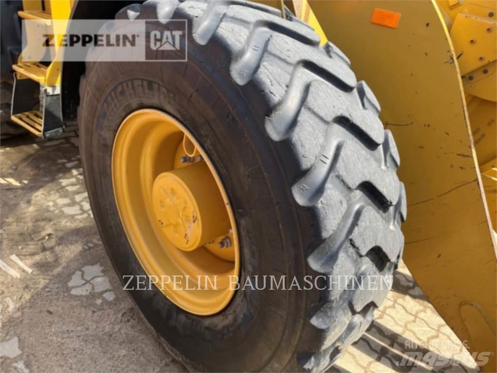 CAT 918M Naudoti ratiniai krautuvai