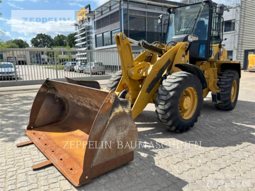 CAT 918M Naudoti ratiniai krautuvai