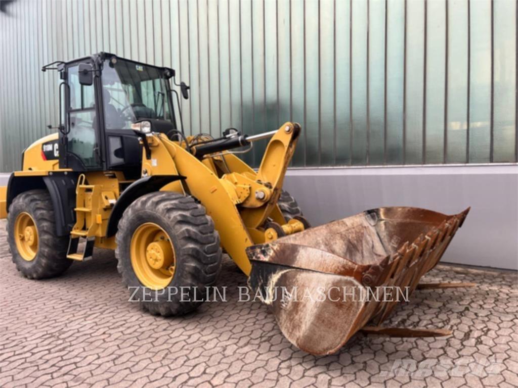 CAT 918M Naudoti ratiniai krautuvai