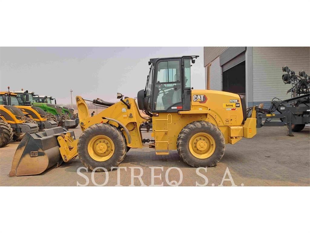 CAT 920K Naudoti ratiniai krautuvai