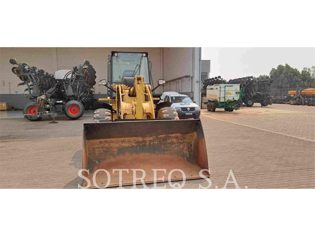 CAT 920K Naudoti ratiniai krautuvai