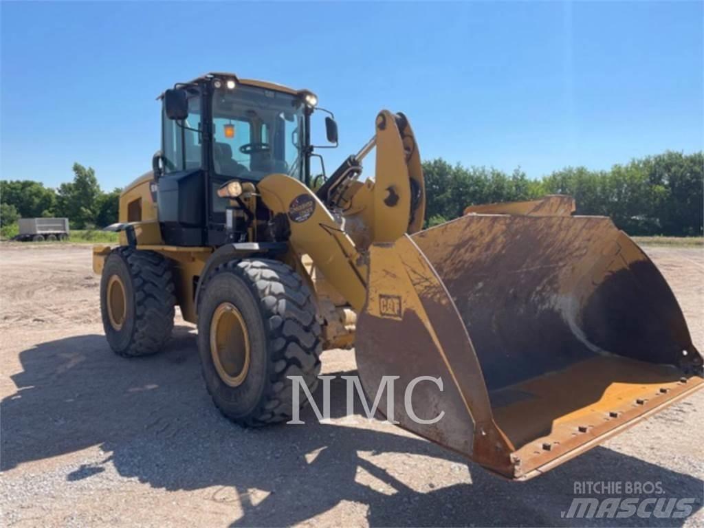 CAT 924K Naudoti ratiniai krautuvai